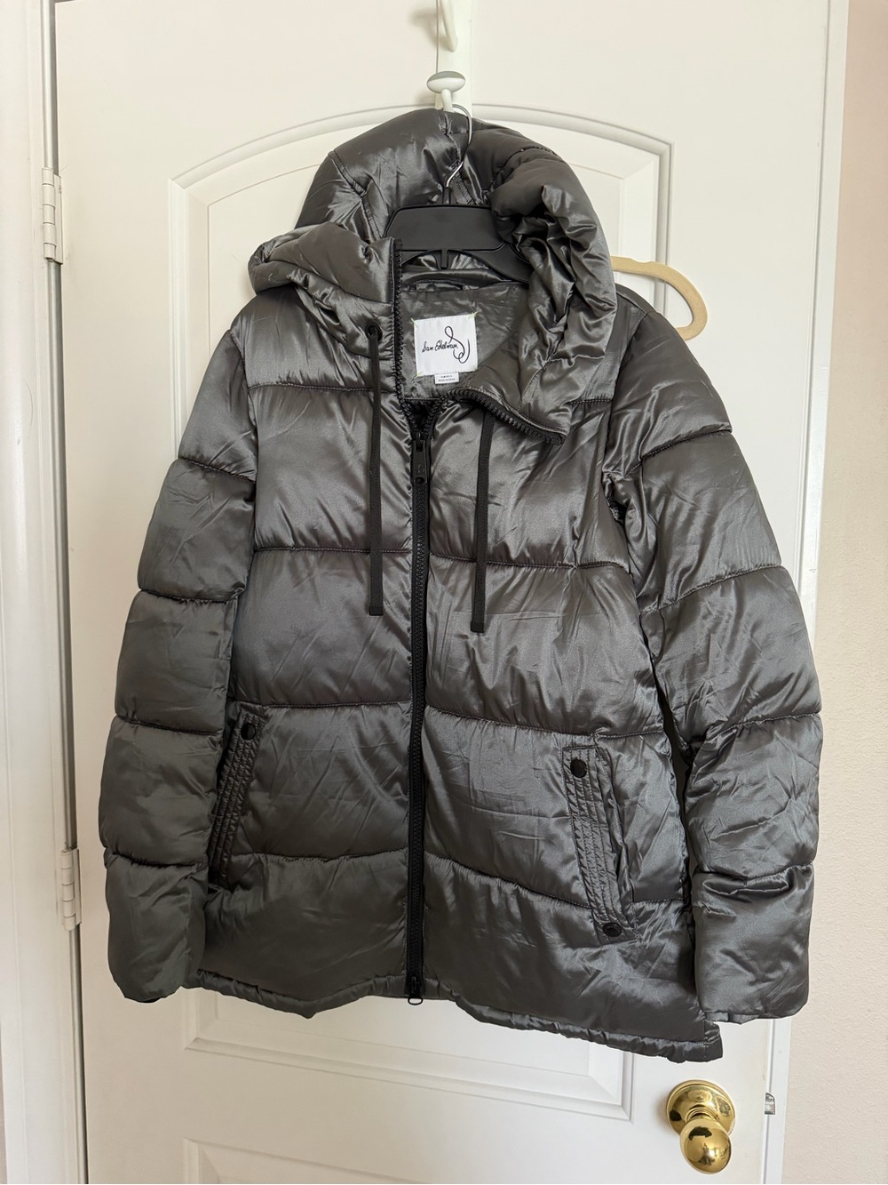 Like new Sam Edelman metallic charcoal gray puffer coat jacket small